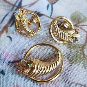 CORNUCOPIA Thanksgiving Vintage Demi Parure Pastel Stone Gold Brooch Earrings